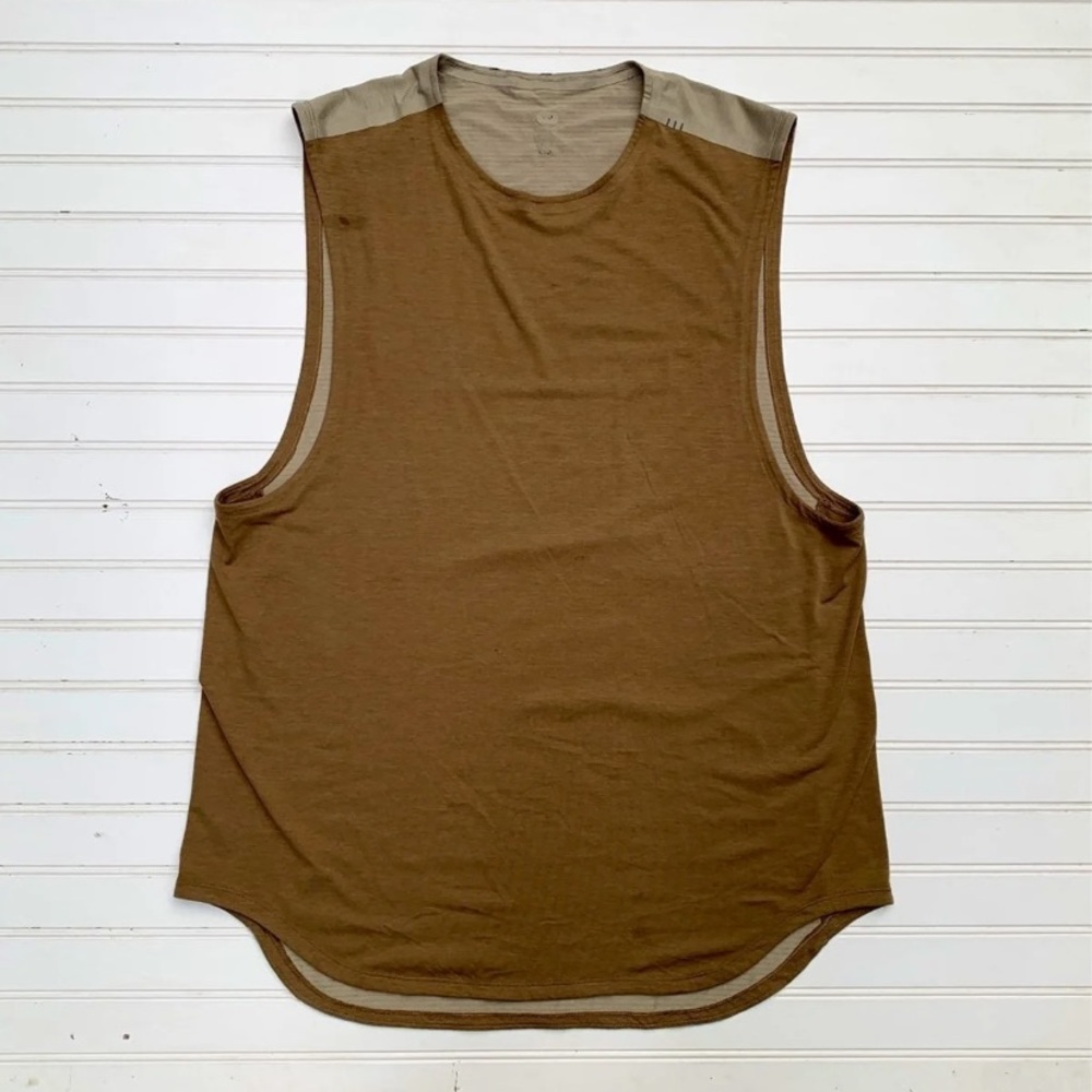 Men’s Lululemon tank top